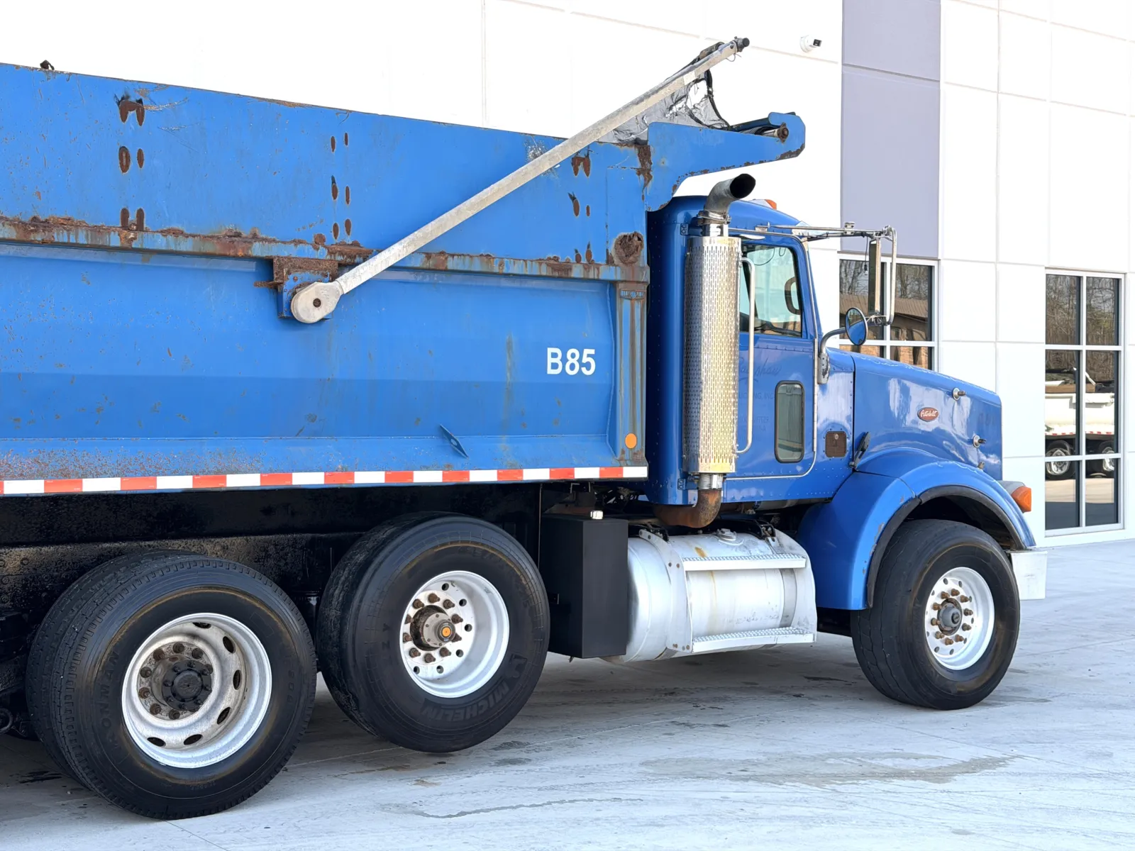 2007 Peterbilt - image 8