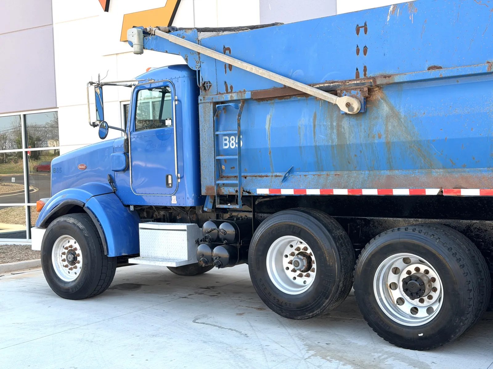 2007 Peterbilt - image 9