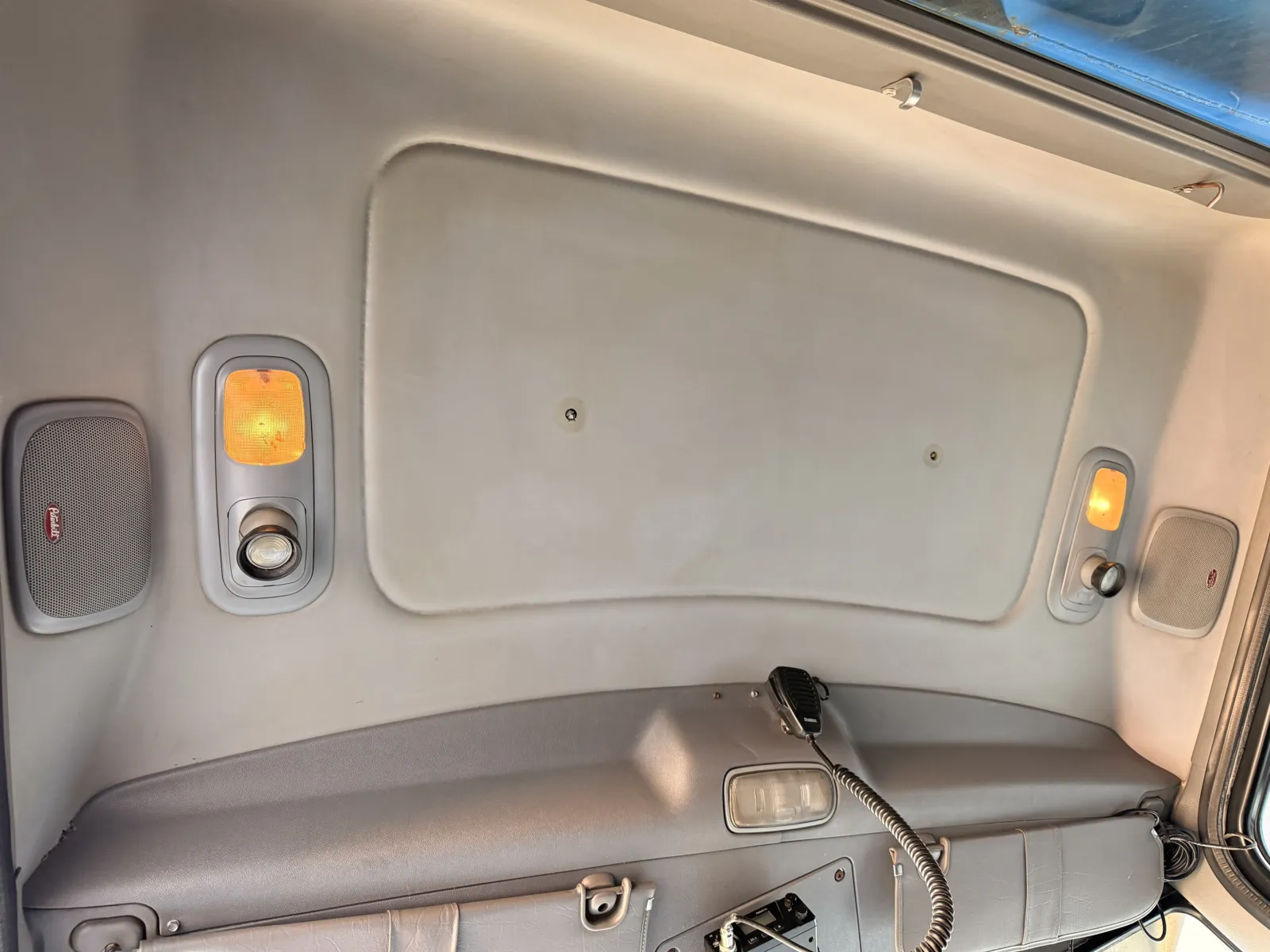 2007 Peterbilt - image 21