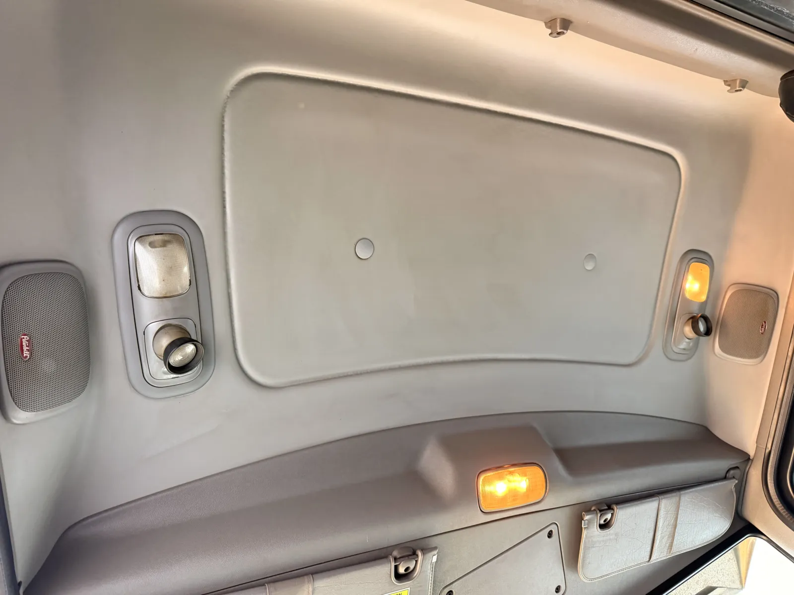 2011 Peterbilt - image 22