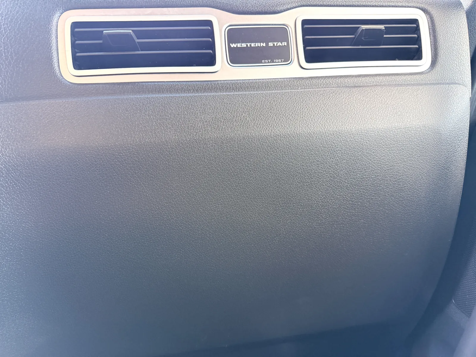 2024 Western Star 4700 - image 20