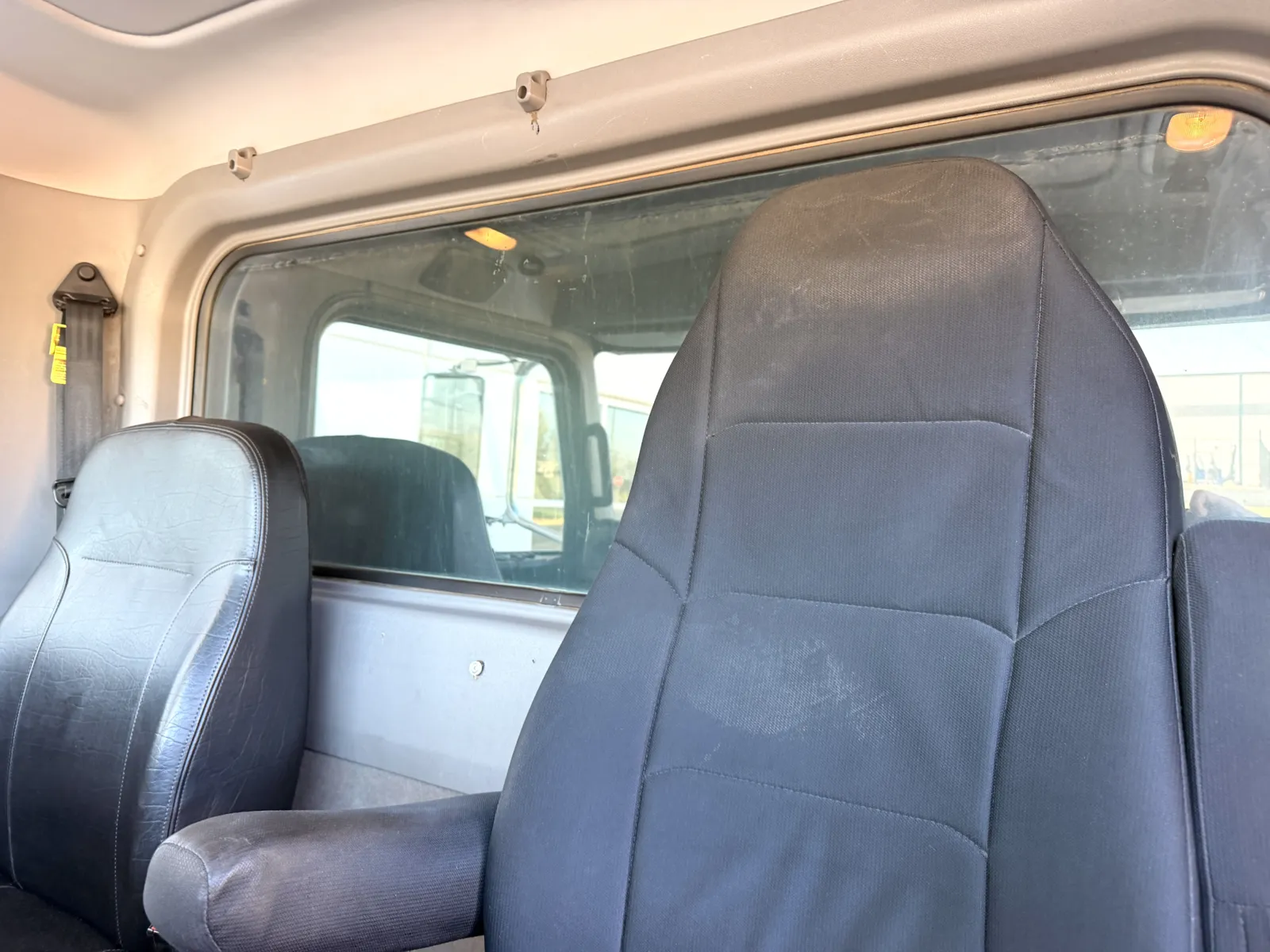 2016 Peterbilt - image 21