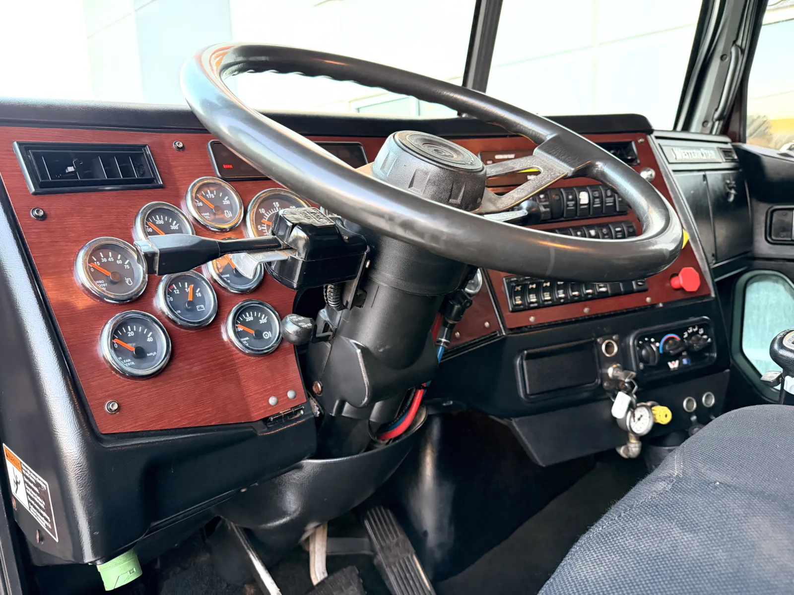 2017 Western Star 4900 - image 15