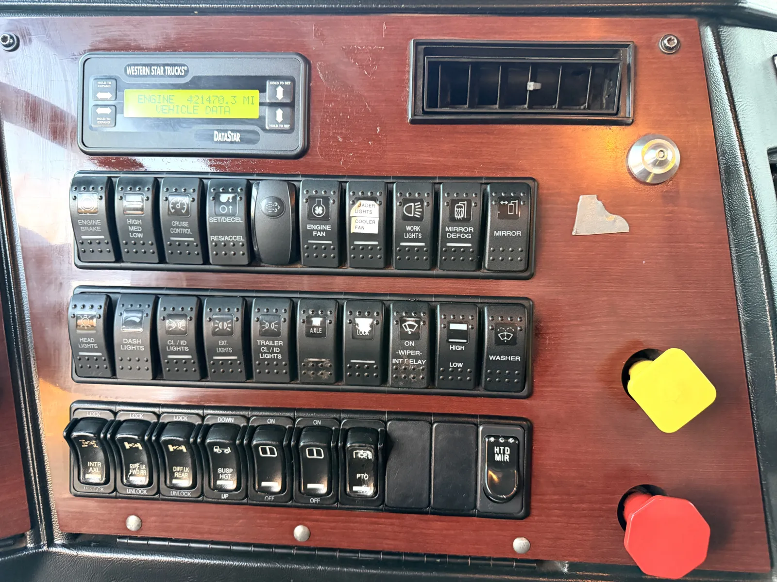 2017 Western Star 4900 - image 18