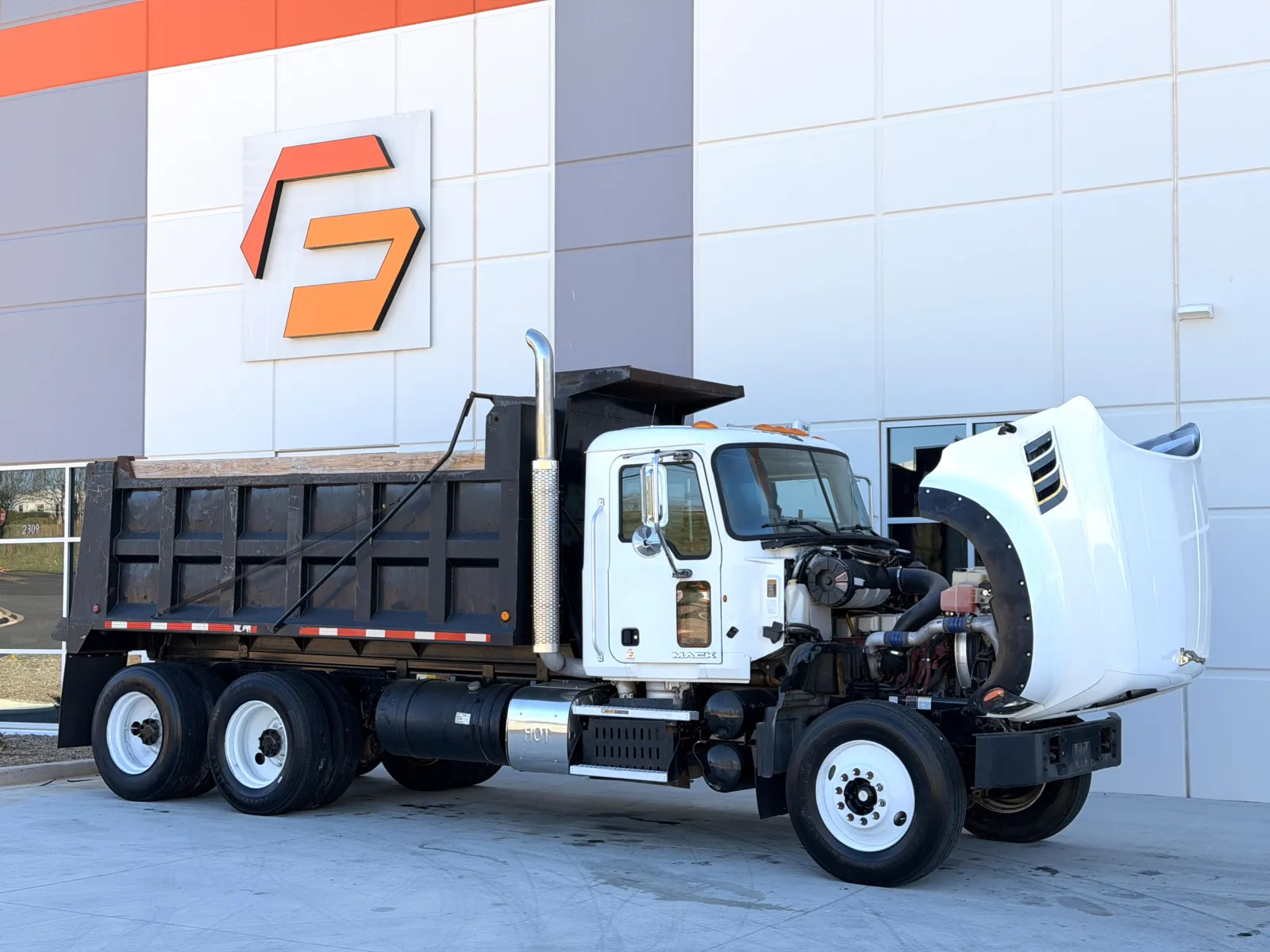 2013 Mack - image 10