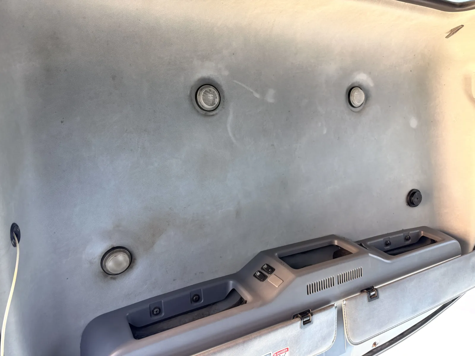 2013 Mack - image 22