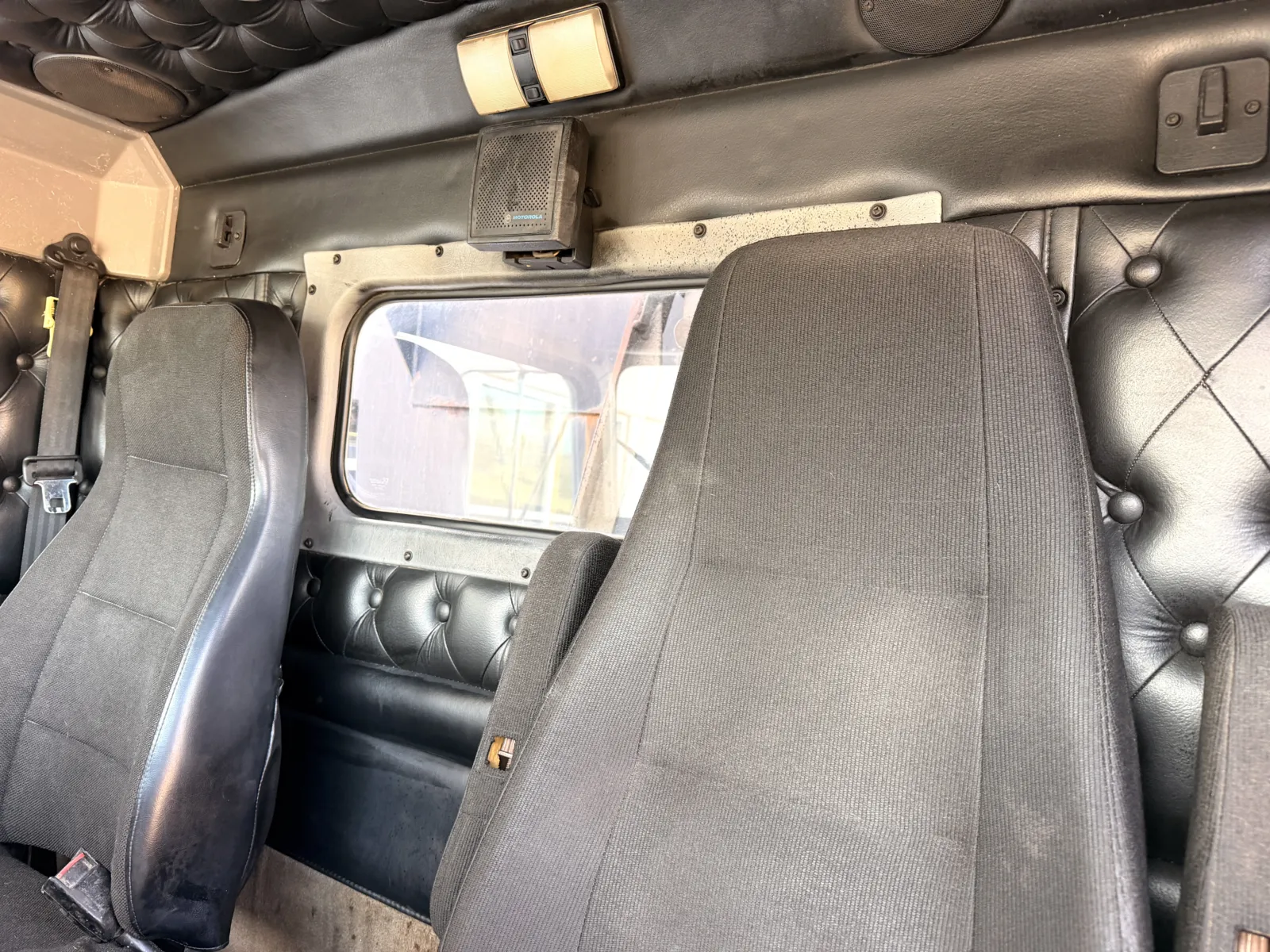 2001 Kenworth W900 - image 21