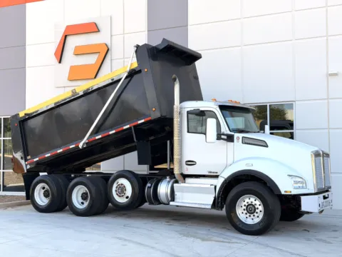 2016 KENWORTH T880 for sale in Greer, SC
