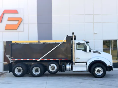 More photos of 2016 KENWORTH T880 at Forge Truck Centers - South Carolina, SC