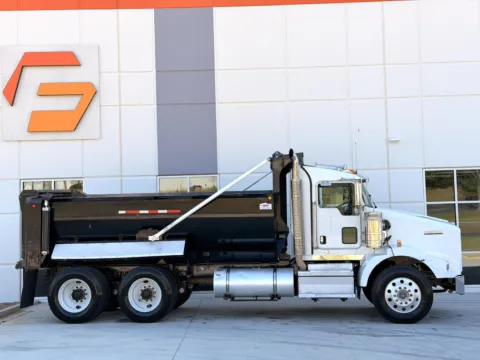 More photos of 2019 KENWORTH T800 at Forge Truck Centers - South Carolina, SC