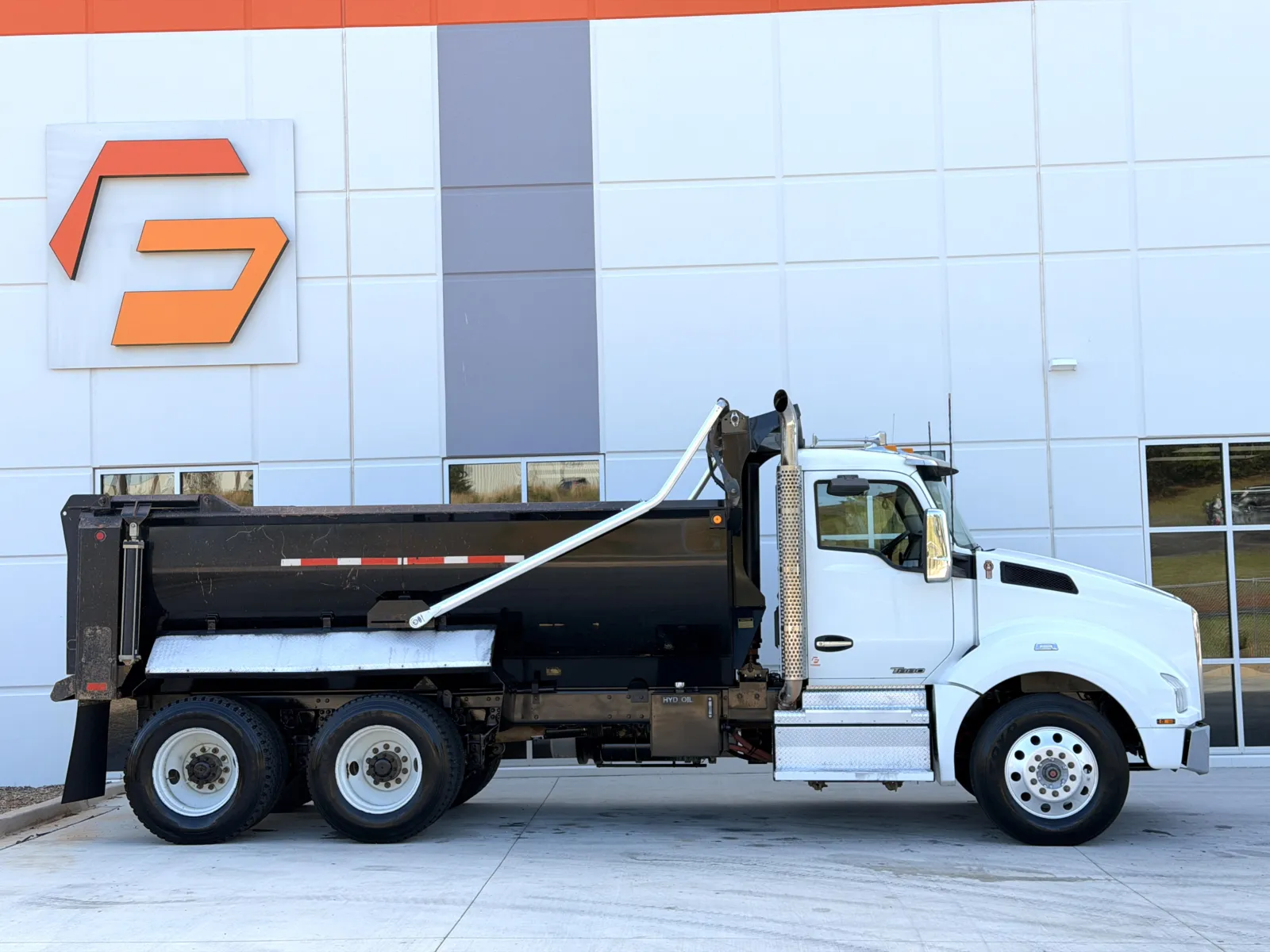 2020 Kenworth T880 - image 4