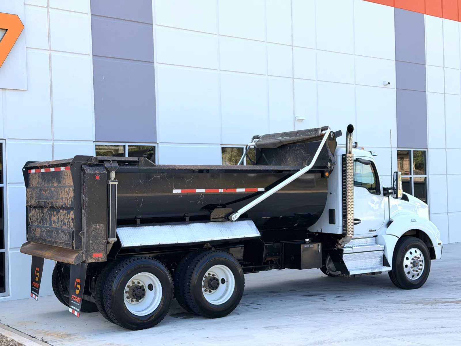 2020 Kenworth T880 - image 6