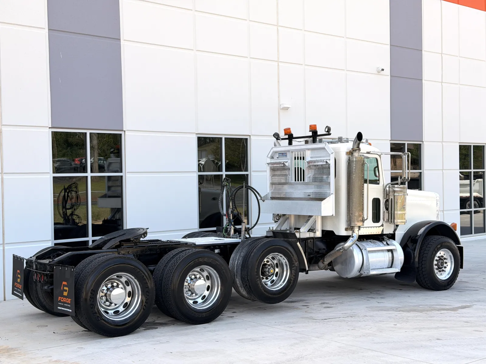 2006 Peterbilt - image 5