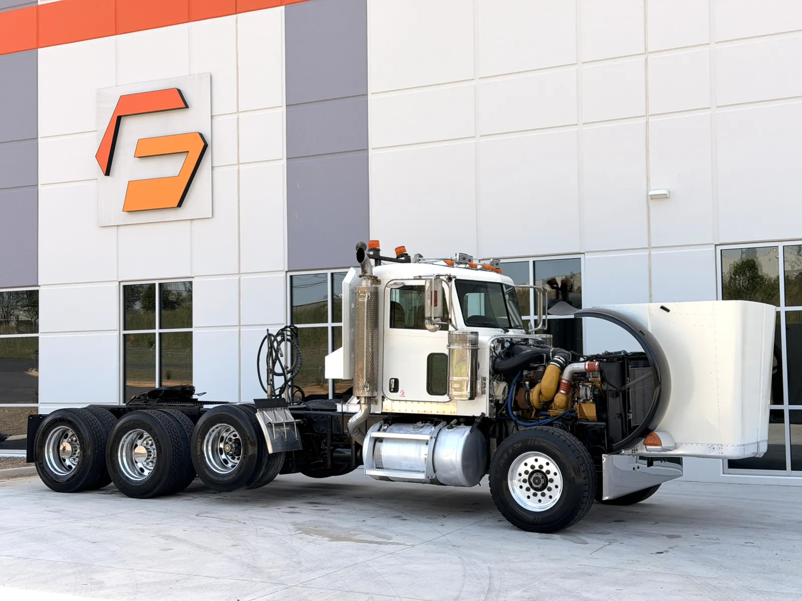 2006 Peterbilt - image 9