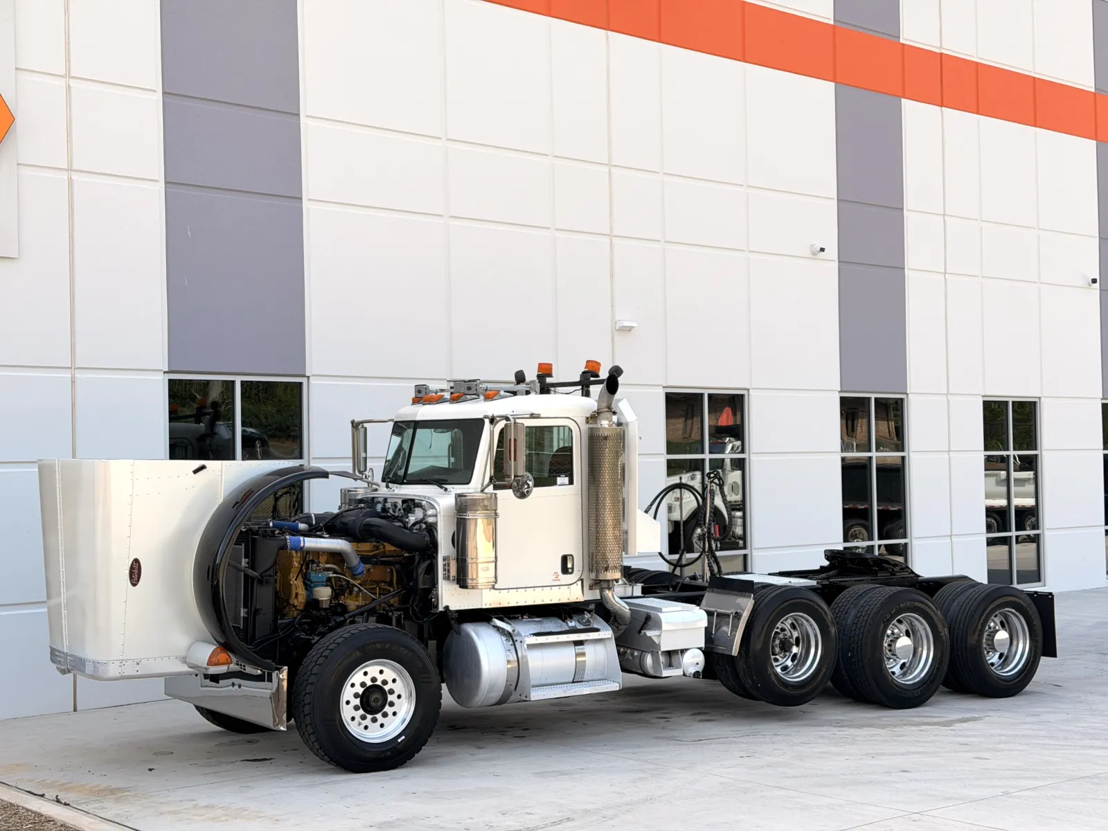 2006 Peterbilt - image 10