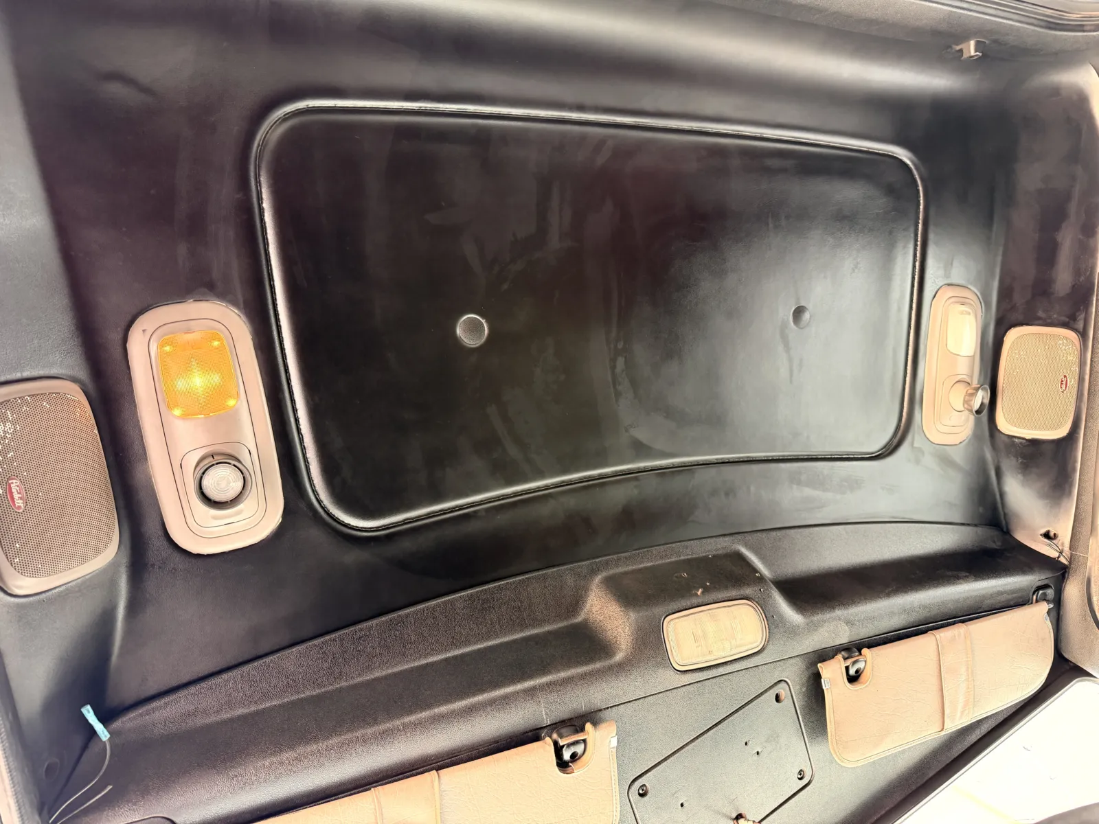 2006 Peterbilt - image 21