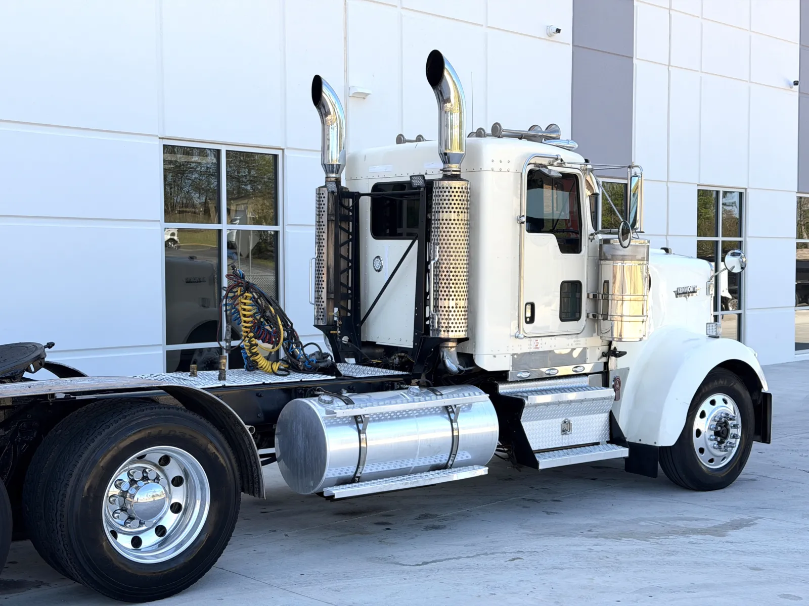 2005 Kenworth W900 - image 7