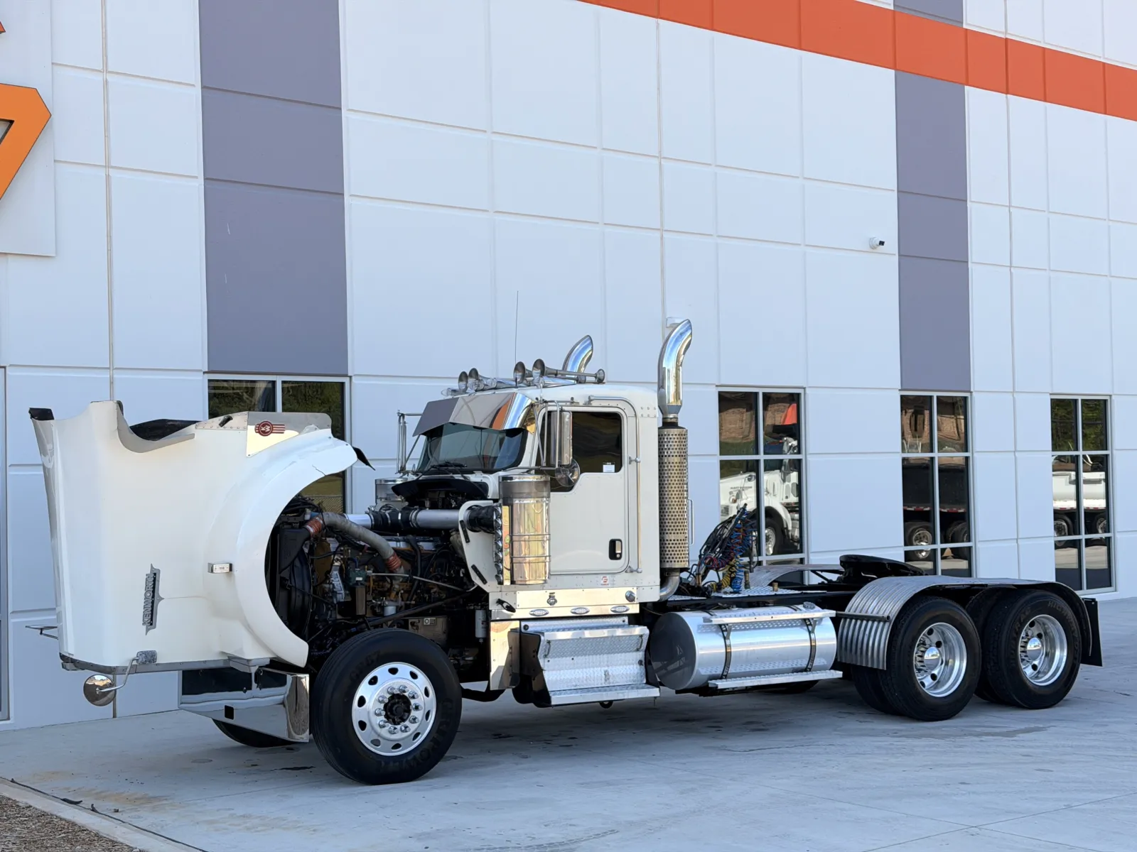 2005 Kenworth W900 - image 10