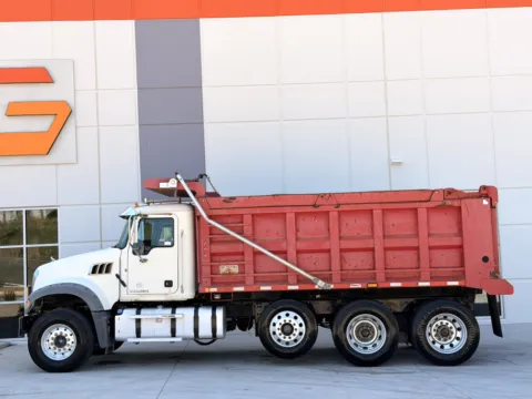 More photos of 2017 MACK GU713 at Forge Truck Centers - South Carolina, SC