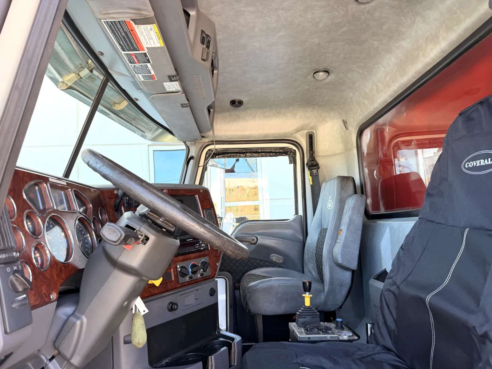 2017 Mack - image 15