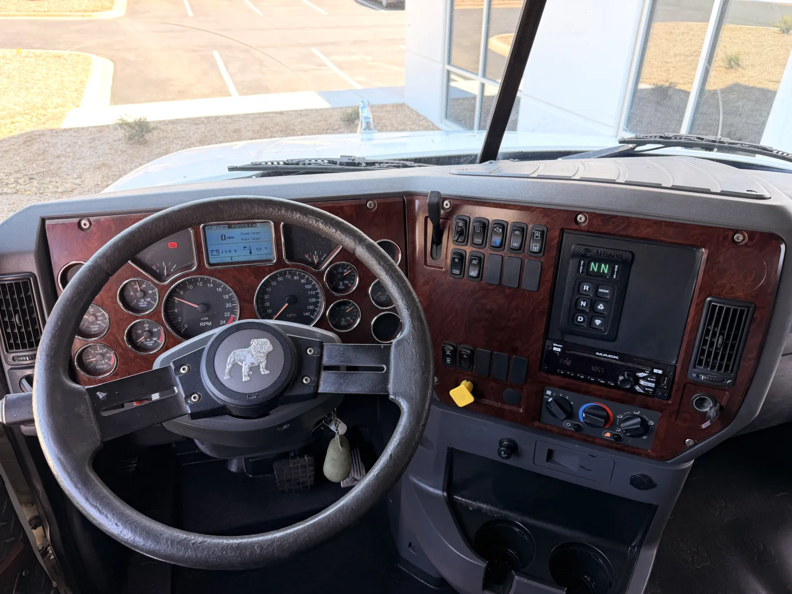 2017 Mack - image 17