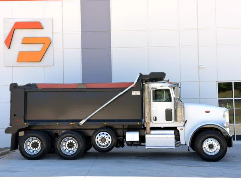 More photos of 2016 PETERBILT 367 at Forge Truck Centers - South Carolina, SC