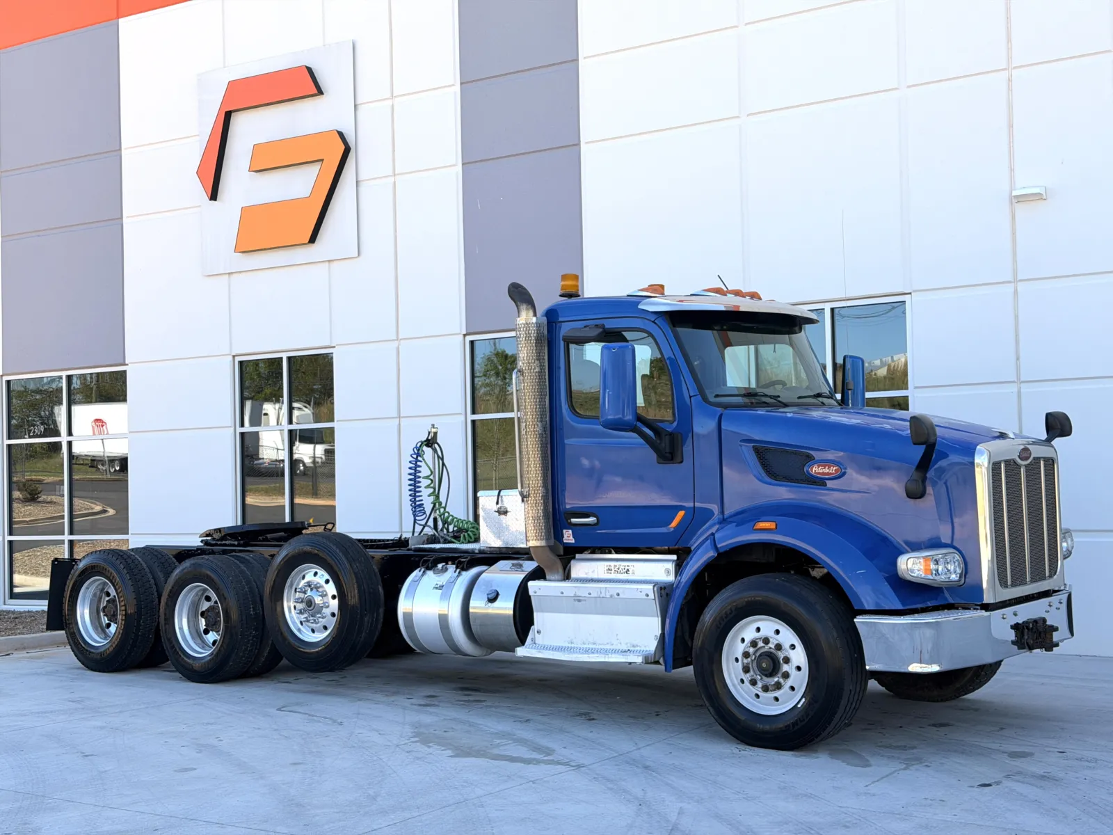 2016 PETERBILT 567 for sale in Greer, SC