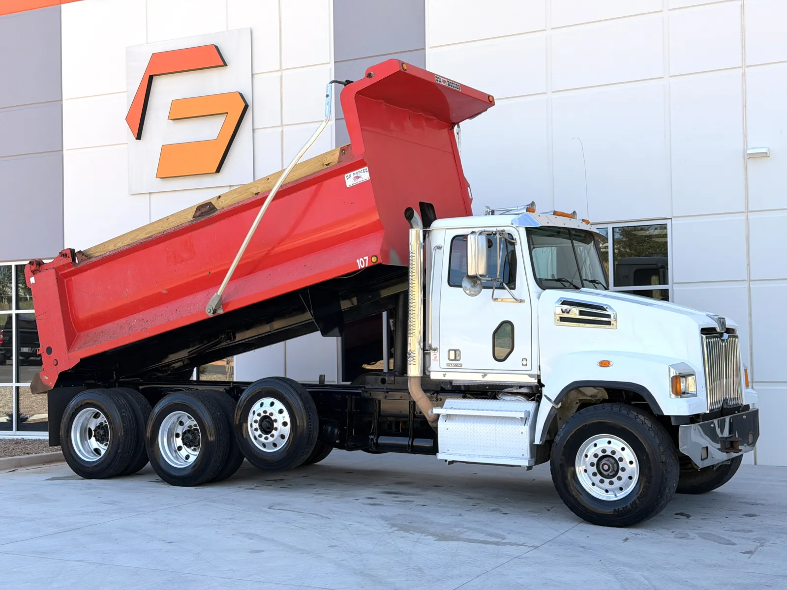 2018 WESTERN STAR 4700 for sale in Greer, SC