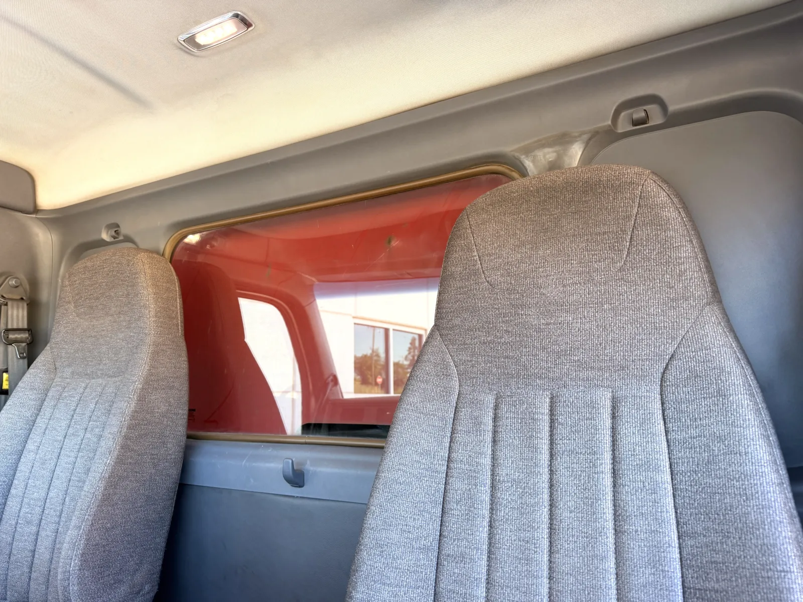 2016 Peterbilt 567 - image 21