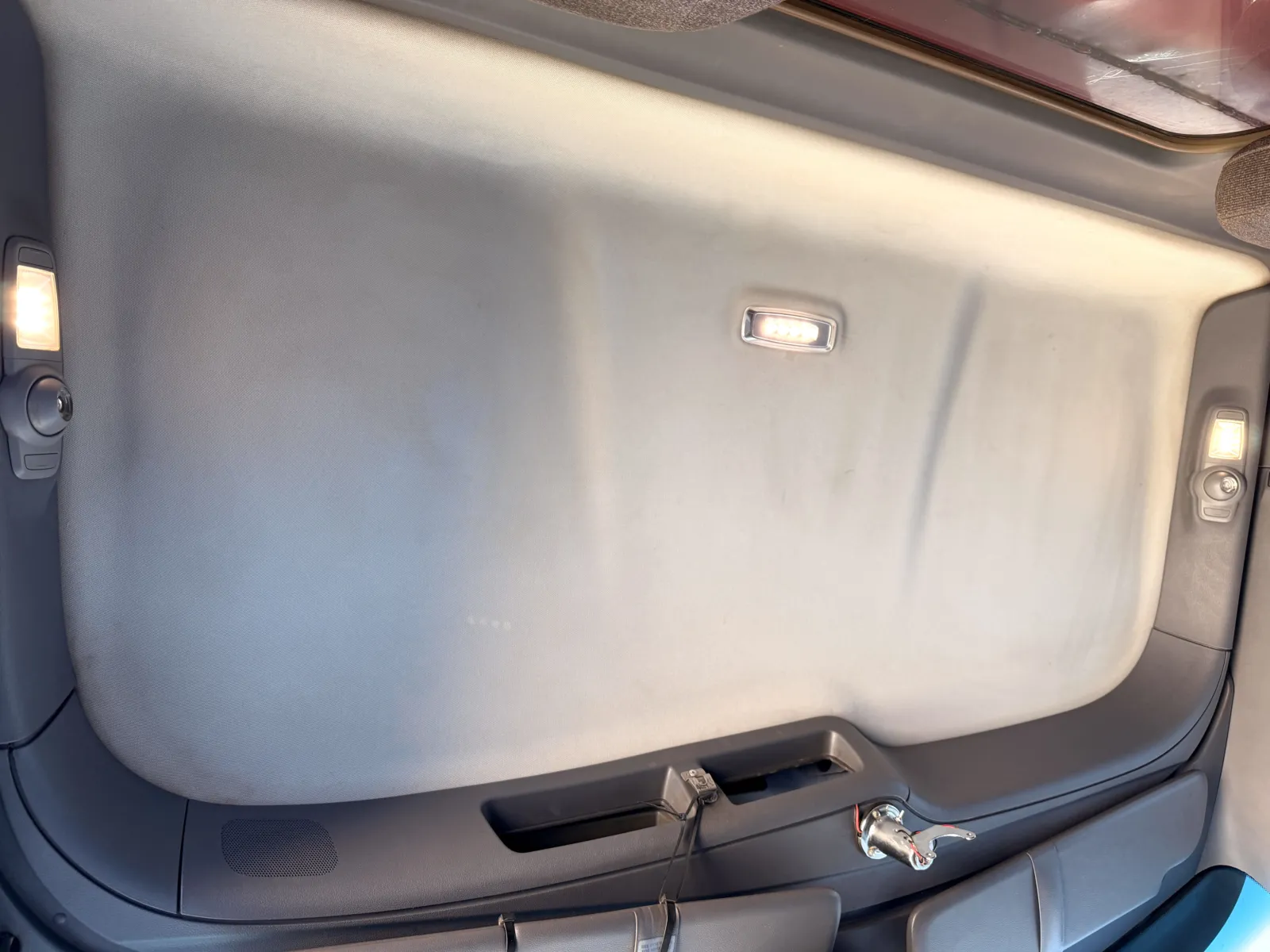 2016 Peterbilt 567 - image 22