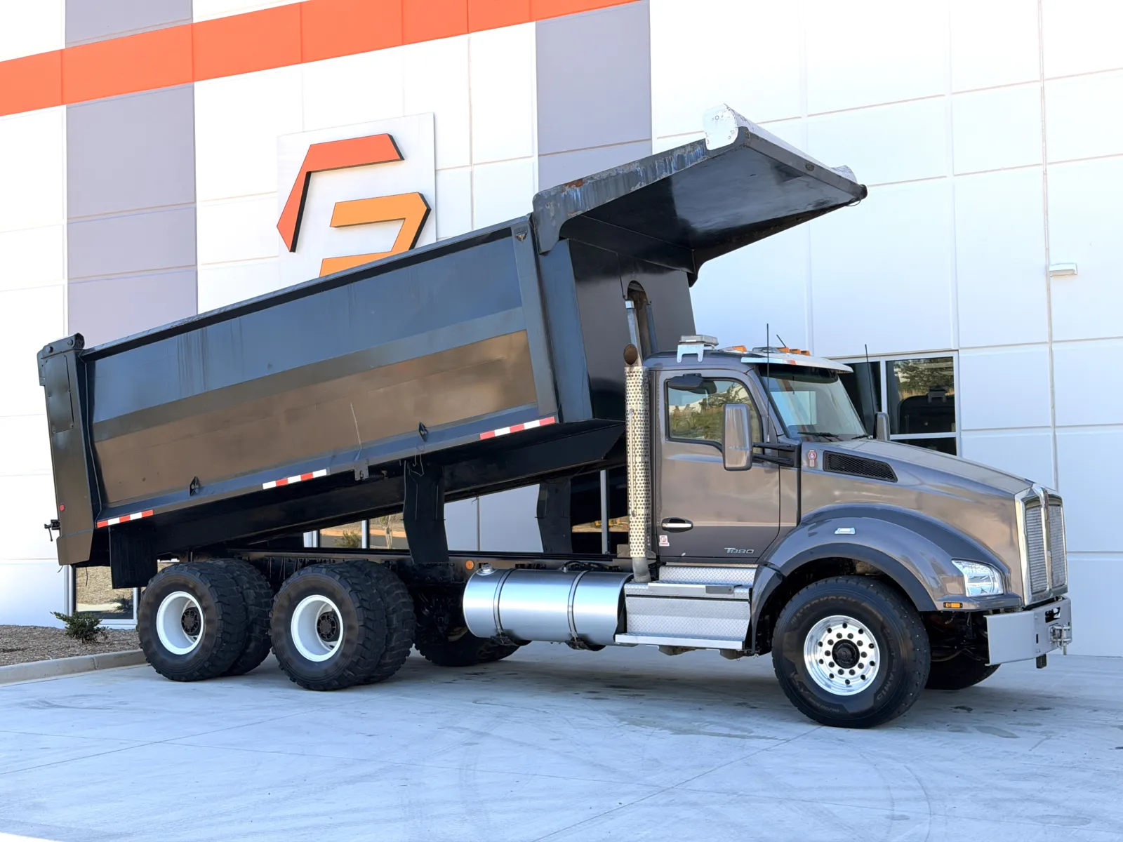 2020 KENWORTH T880 for sale in Greer, SC