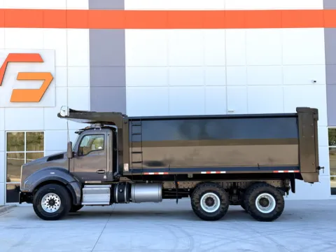More photos of 2020 KENWORTH T880 at Forge Truck Centers - South Carolina, SC