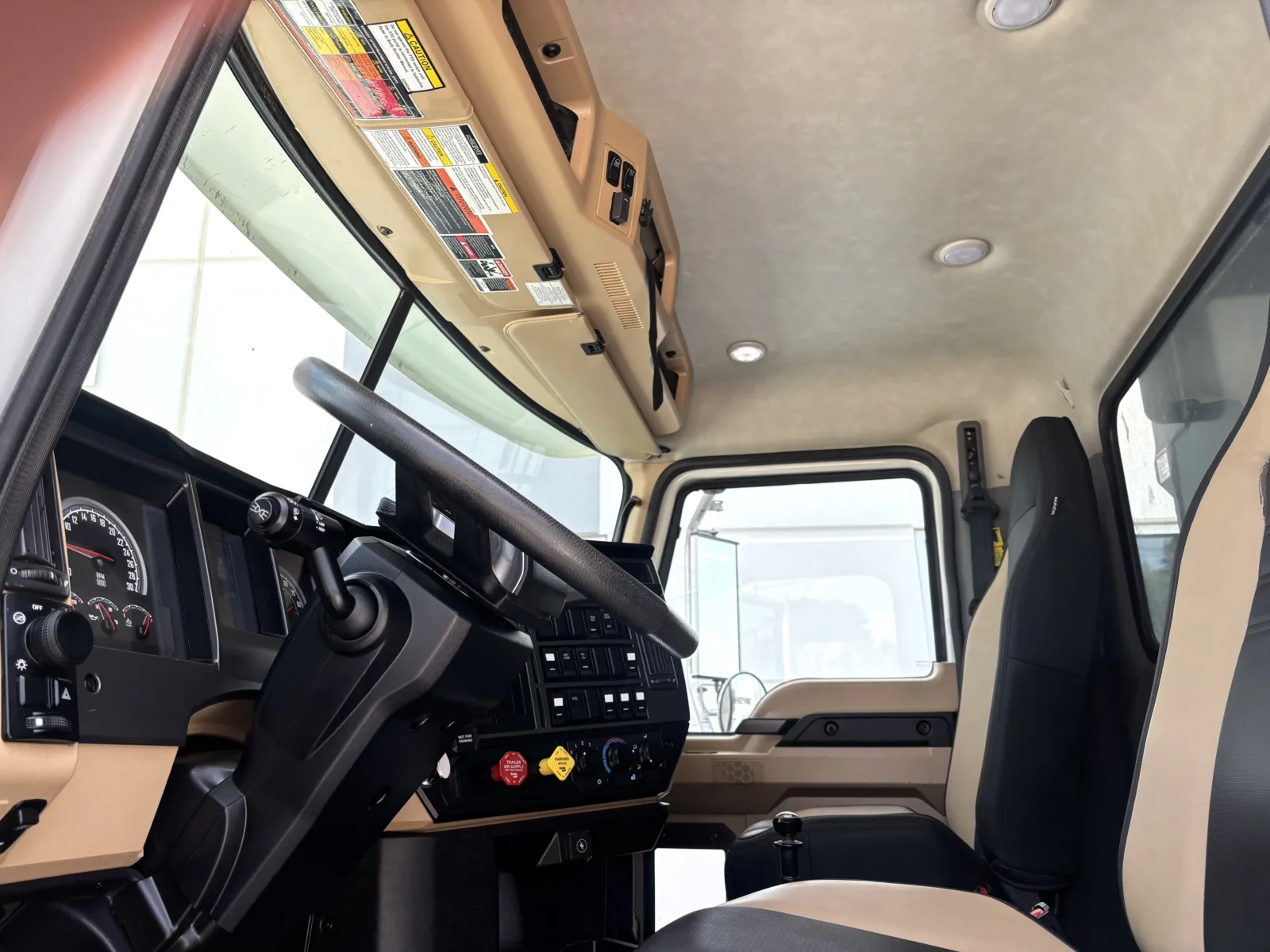 2023 Mack Granite - image 14