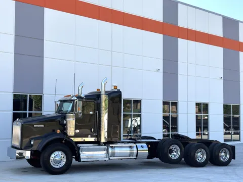 Photos of 2024 KENWORTH T800 for sale in Greer, SC at Forge Truck Centers - South Carolina