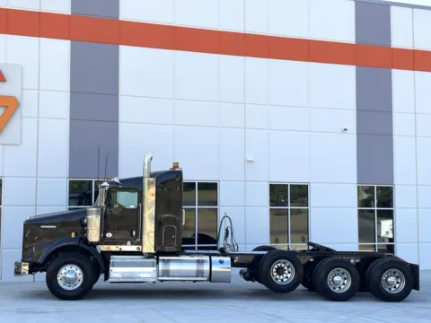 More photos of 2024 KENWORTH T800 at Forge Truck Centers - South Carolina, SC