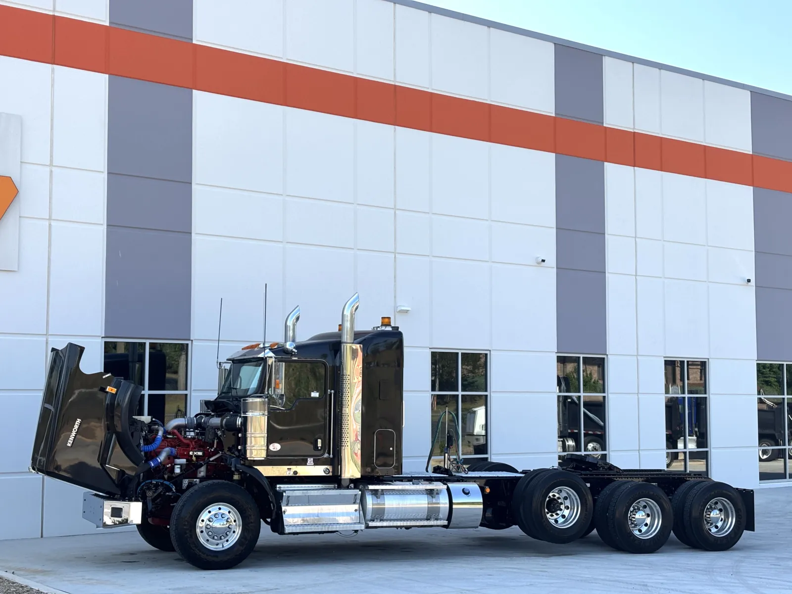 2024 Kenworth T800 - image 10