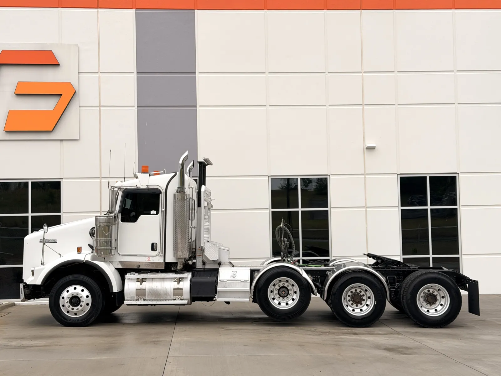 2015 Kenworth T800 in Greer, SC — photo 4