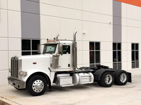Photos of 2020 PETERBILT 389 for sale in Greer, SC at Forge Truck Centers - South Carolina
