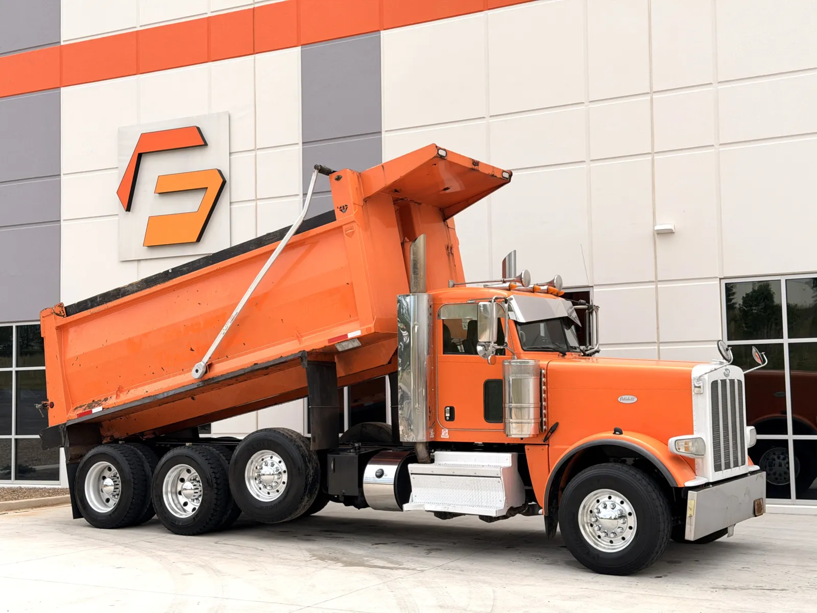 2018 PETERBILT 389 for sale in Greer, SC