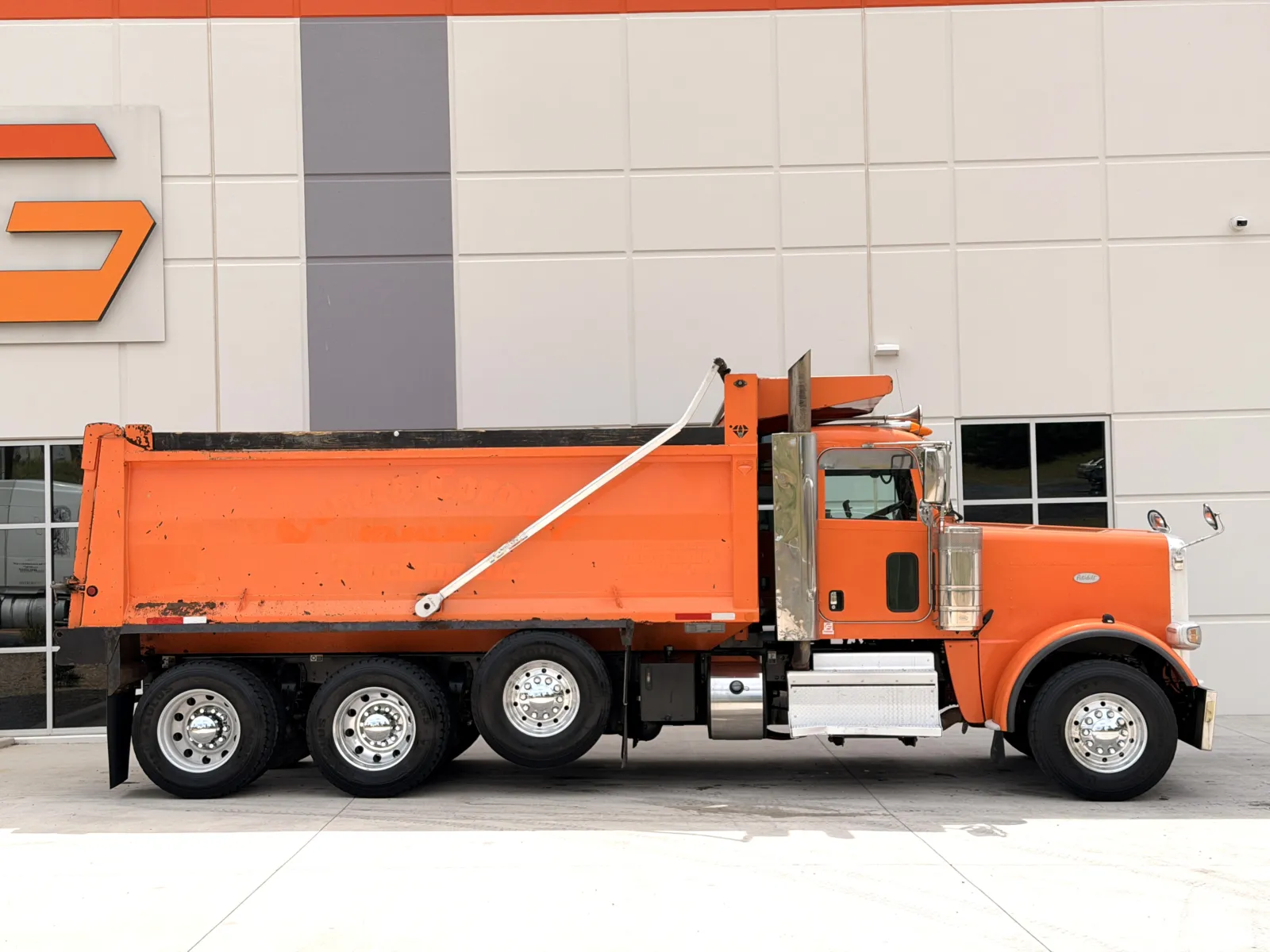 2018 Peterbilt 389 in Greer, SC — photo 4