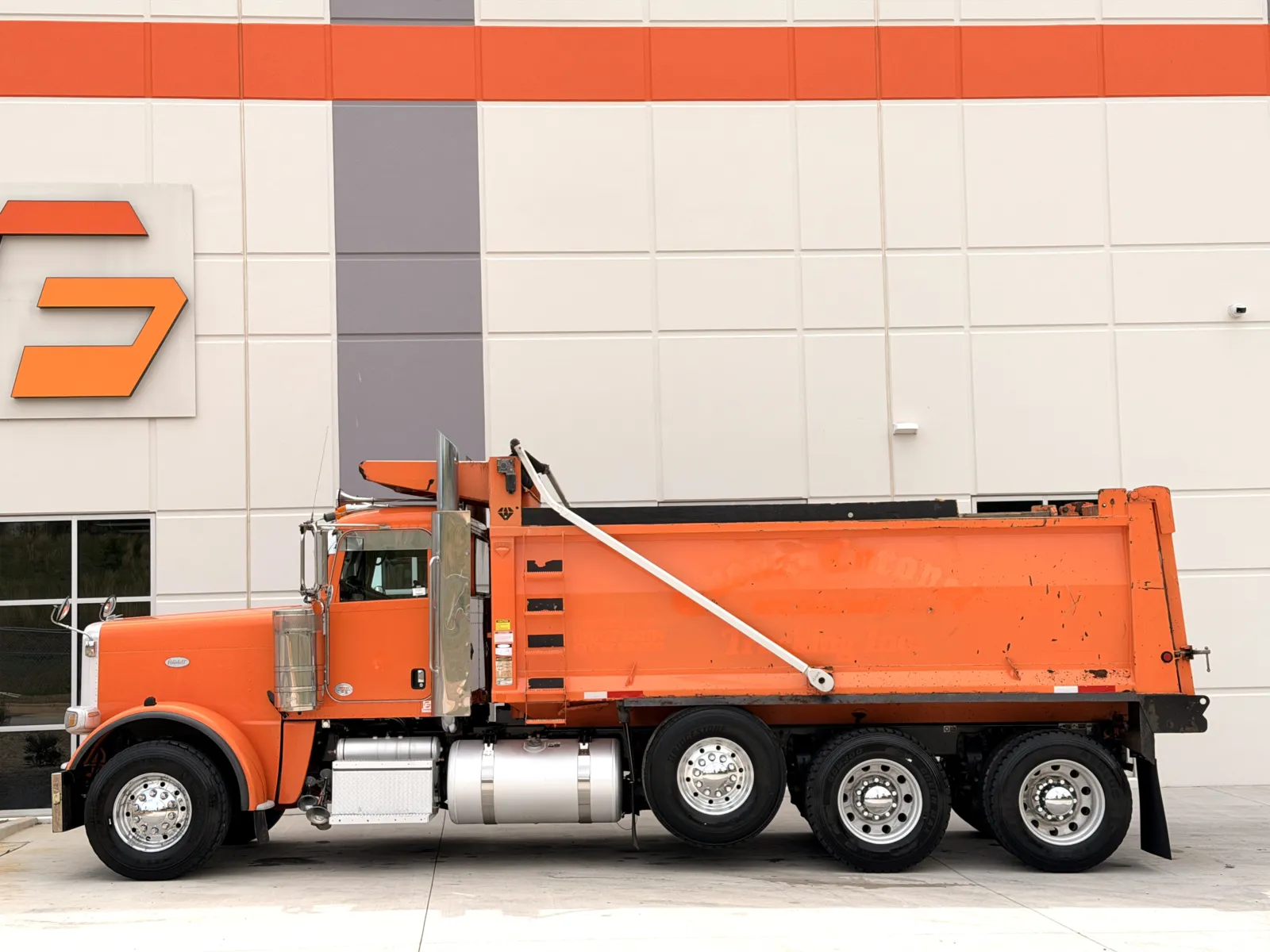 2018 Peterbilt 389 in Greer, SC — photo 5