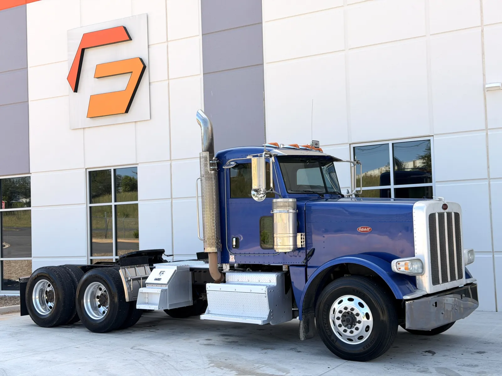 2014 PETERBILT 388 for sale in Greer, SC