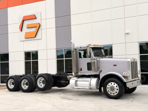 2016 PETERBILT 389 for sale in Greer, SC