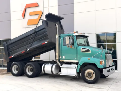 2015 WESTERN STAR 4700 for sale in Greer, SC