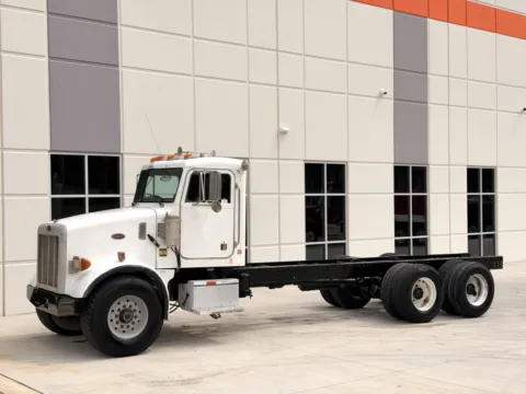 Photos of 2000 PETERBILT 357 for sale in Greer, SC at Forge Truck Centers - South Carolina