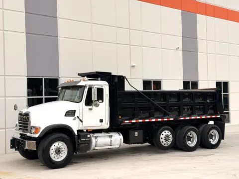 Another view of 2004 MACK CV713 for sale in Greer, SC at Forge Truck Centers - South Carolina