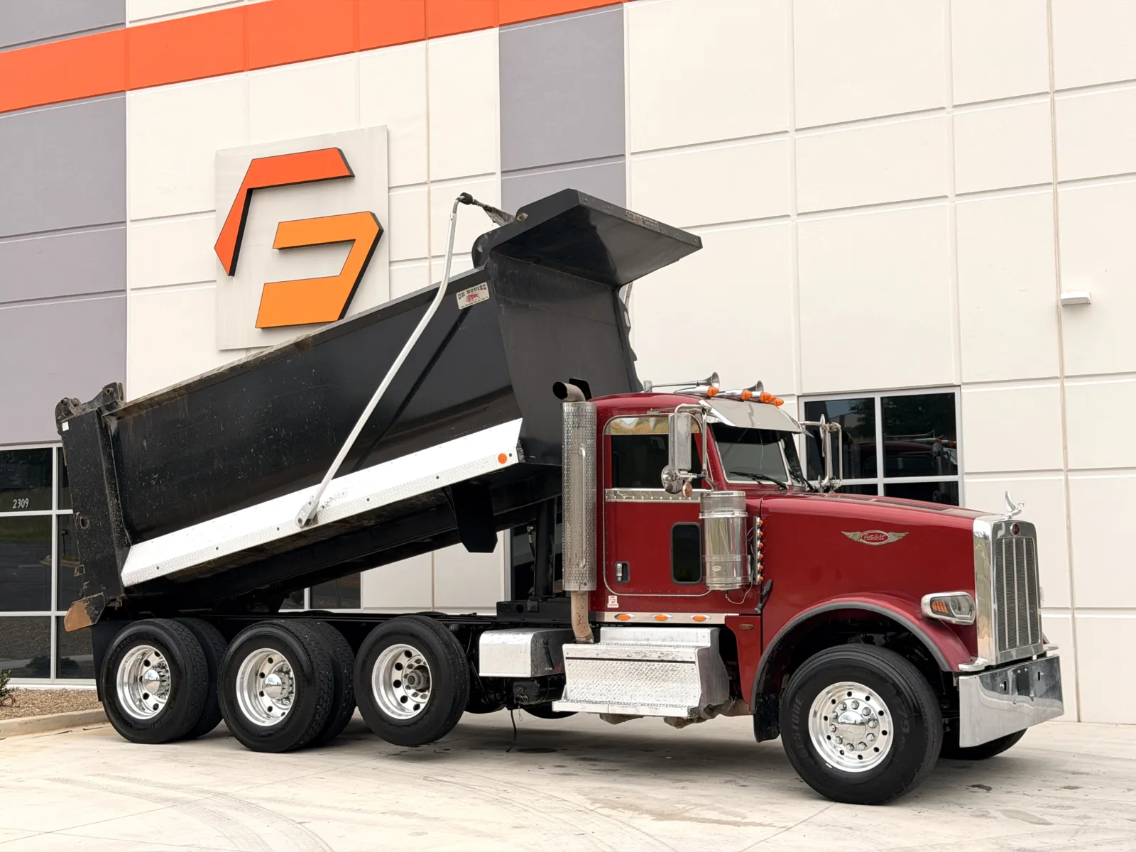 2019 Peterbilt 367 in Greer, SC