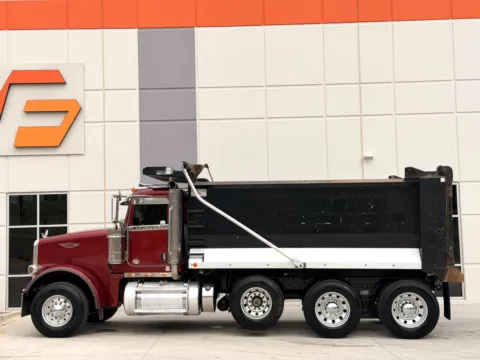 More photos of 2019 PETERBILT 367 at Forge Truck Centers - South Carolina, SC