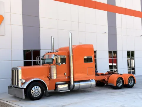 Photos of 2017 PETERBILT 389 for sale in Greer, SC at Forge Truck Centers - South Carolina