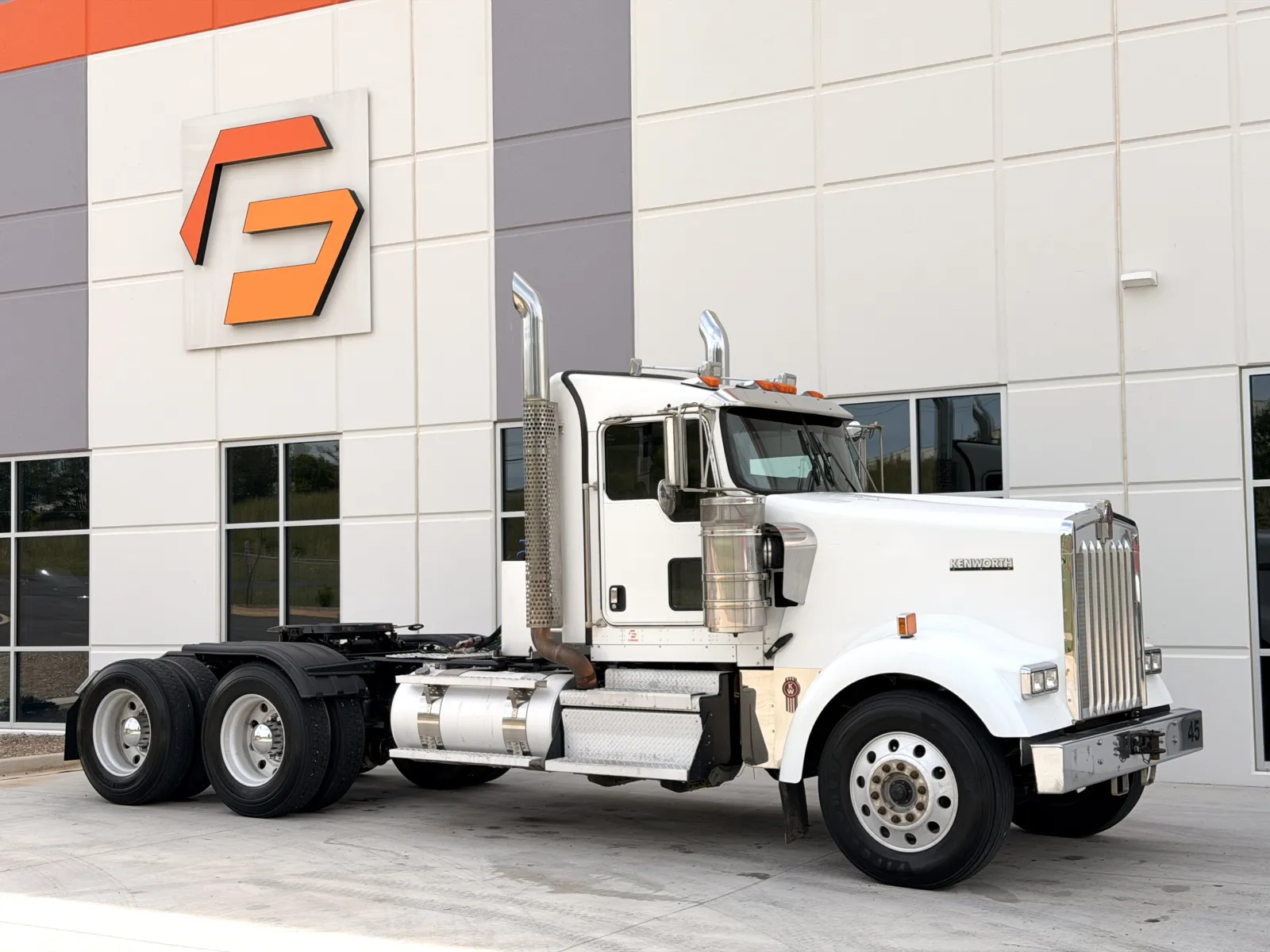 2019 Kenworth W900 in Greer, SC